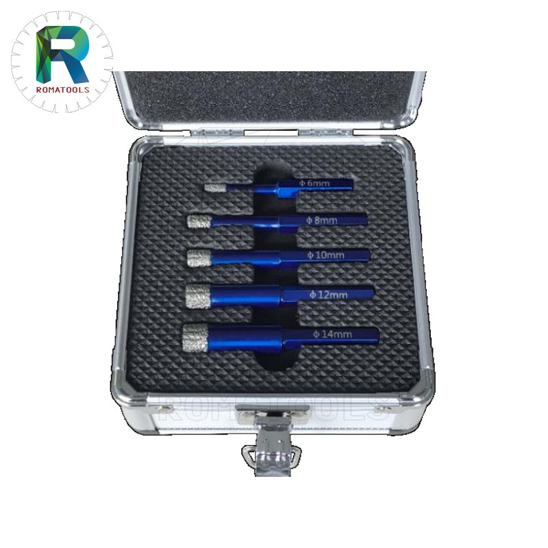 ROMATOOLS Tool Kit 01.jpg